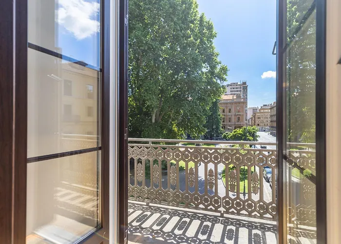 Hostdomus - La Marmora Apartment *