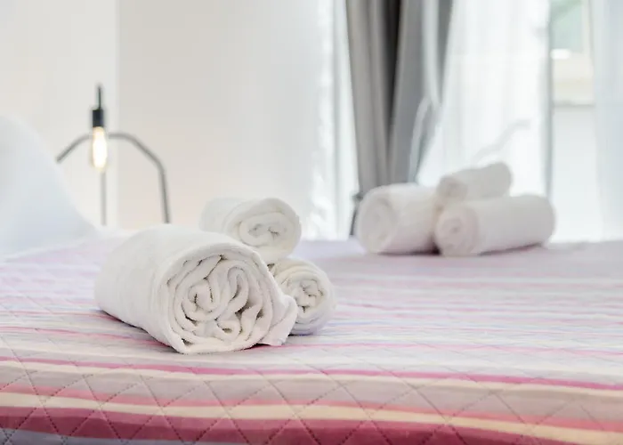 Hostdomus - La Marmora Apartment Turin