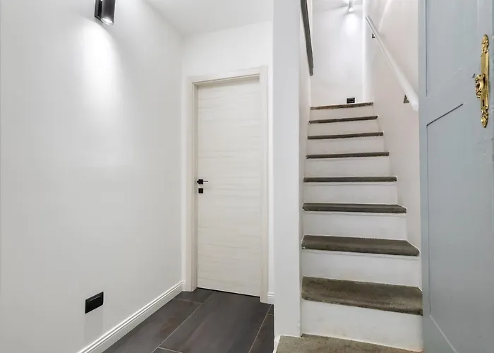 Hostdomus - La Marmora * Turin