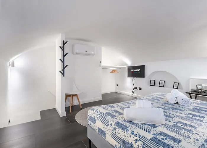 Apartment Hostdomus - La Marmora *