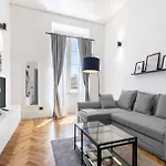 Appartamento Hostdomus - La Marmora Torino